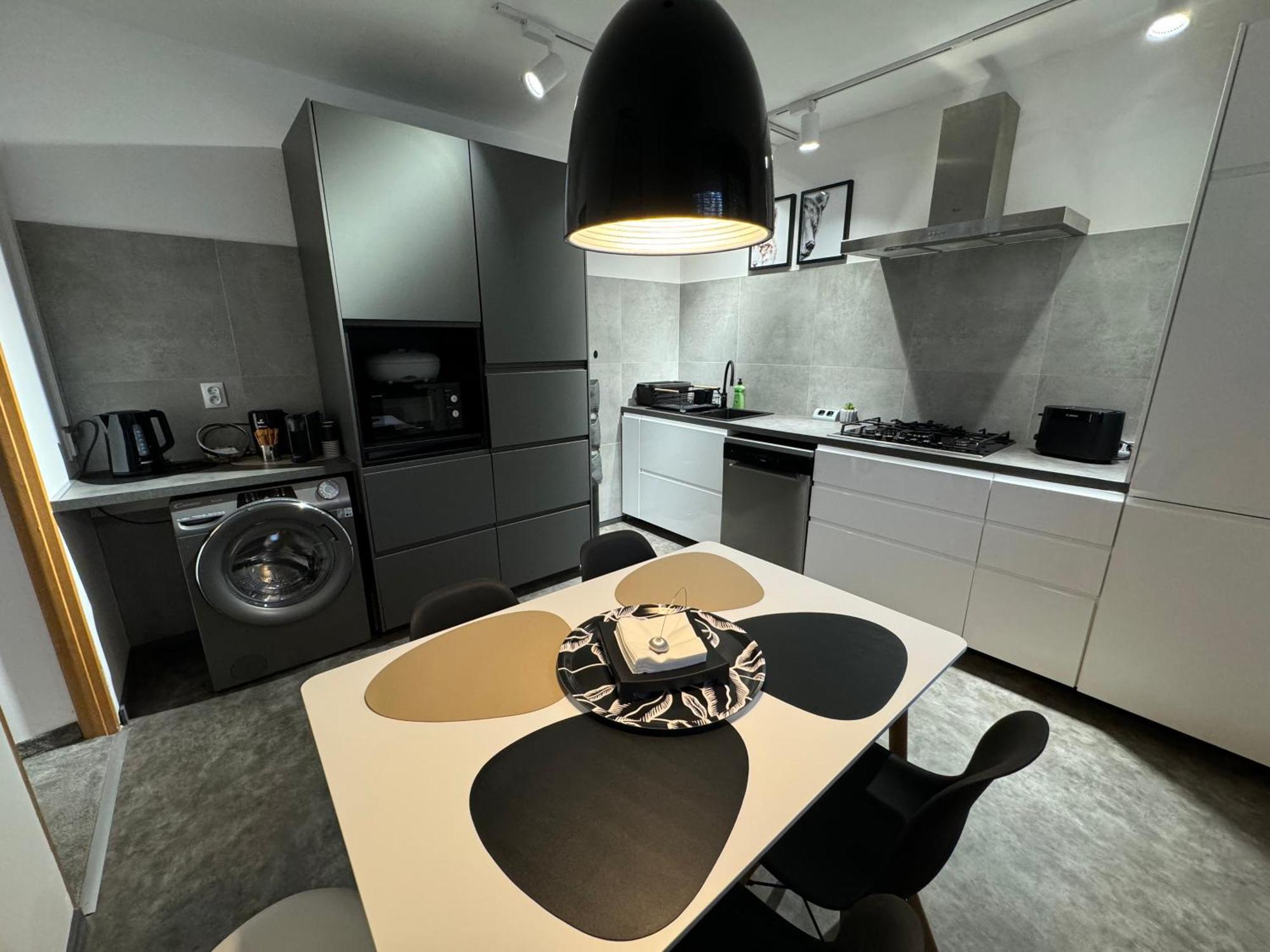 Apartament Na 102 - Z Widokiem Na Skocznie Narciarska, Serwis I Wypozyczalnia Nart Na Miejscu -20Procent Dla Gosci Szczyrk Luaran gambar
